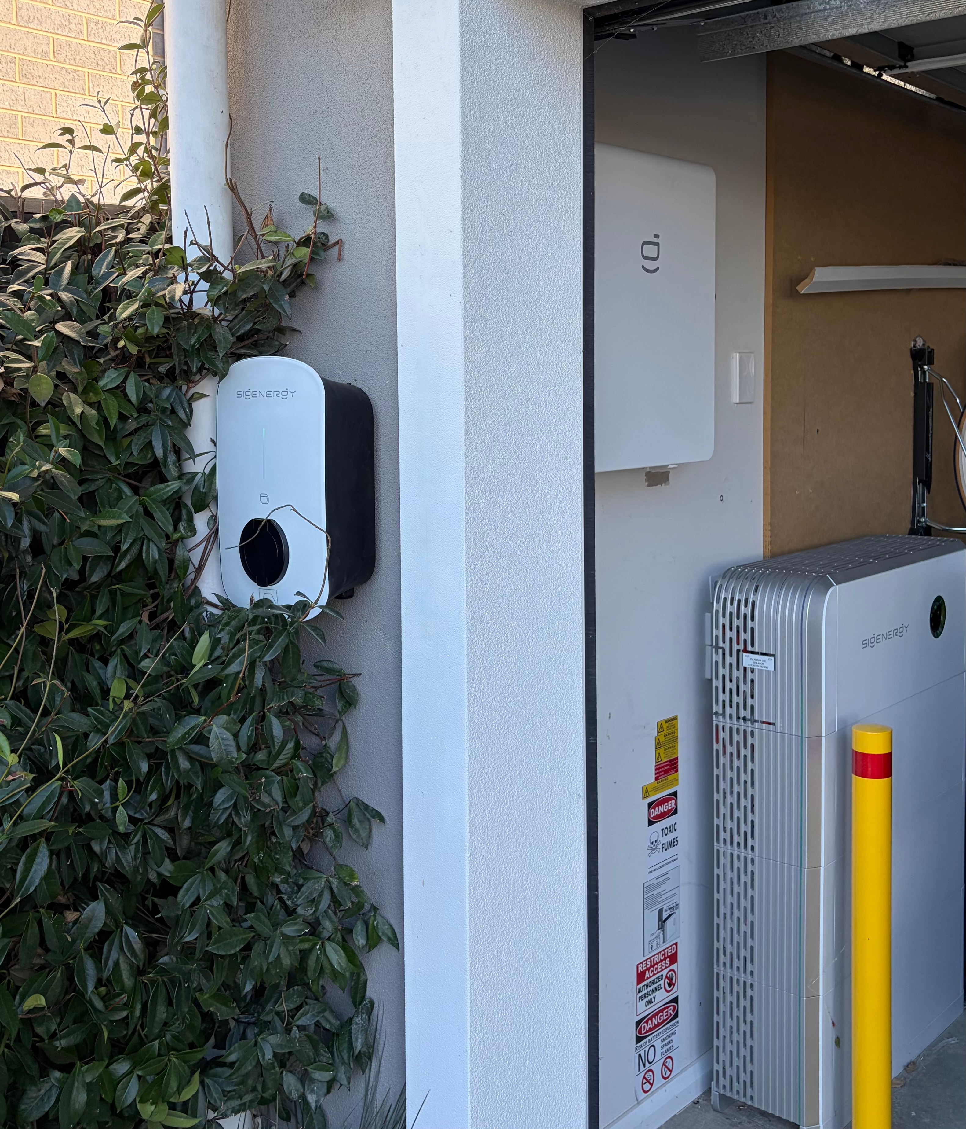Sigenergy EV charger and battery installation
